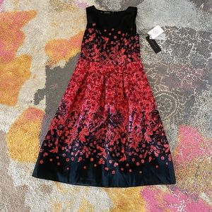 NWT Carlisle Anastasia Dress Size 6